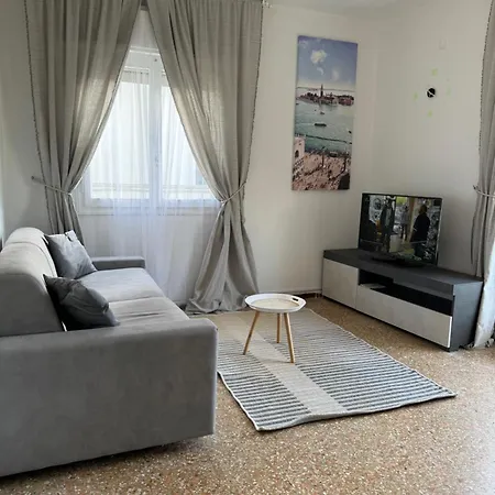 דירה Venice Grey *